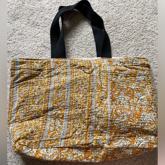 Better way designs sari tote with laptop pocket like new condition - Picture 1 of 4